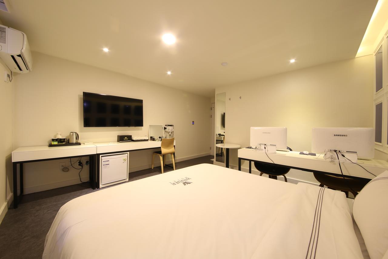 Winner Hotel Чонджу Экстерьер фото